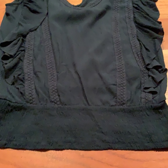 Maurices Flirty Feminine Top - Picture 5 of 8